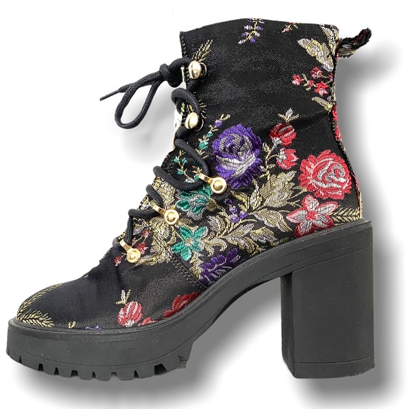 VAGABOND *NIB* tapestry floral chunky rubber tread heeled boots ⇒ Anthropologie - Picture 10 of 12